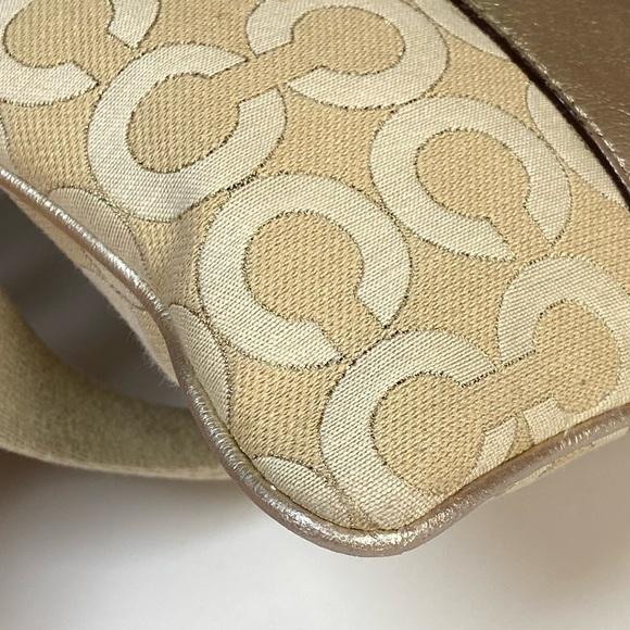 Coach Gold Metallic Signature Optic Art Swingpack Crossbody Bag 45536 - Picture 4 of 10